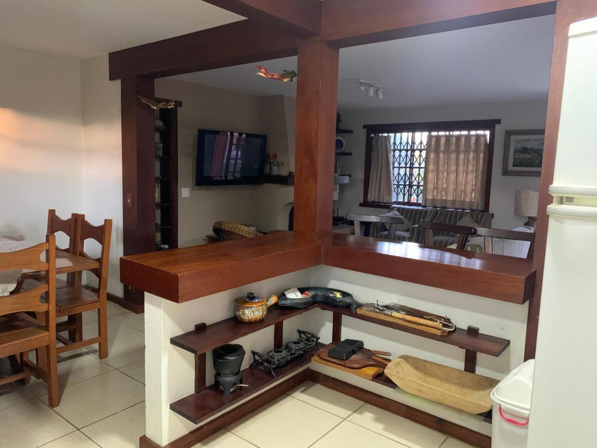 Linda Casa! Aconchegante E Com Otima Localizacao Villa Campos do Jordao Ngoại thất bức ảnh